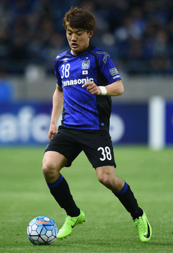 中场新星 中场新星