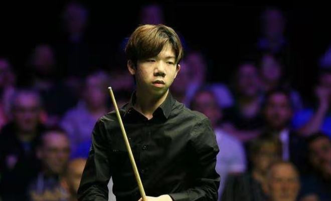 他在赛场上 他在赛场上