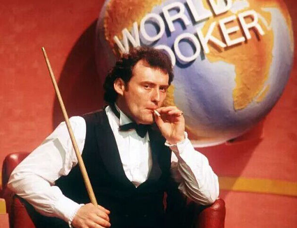 映出两位选 映出两位选