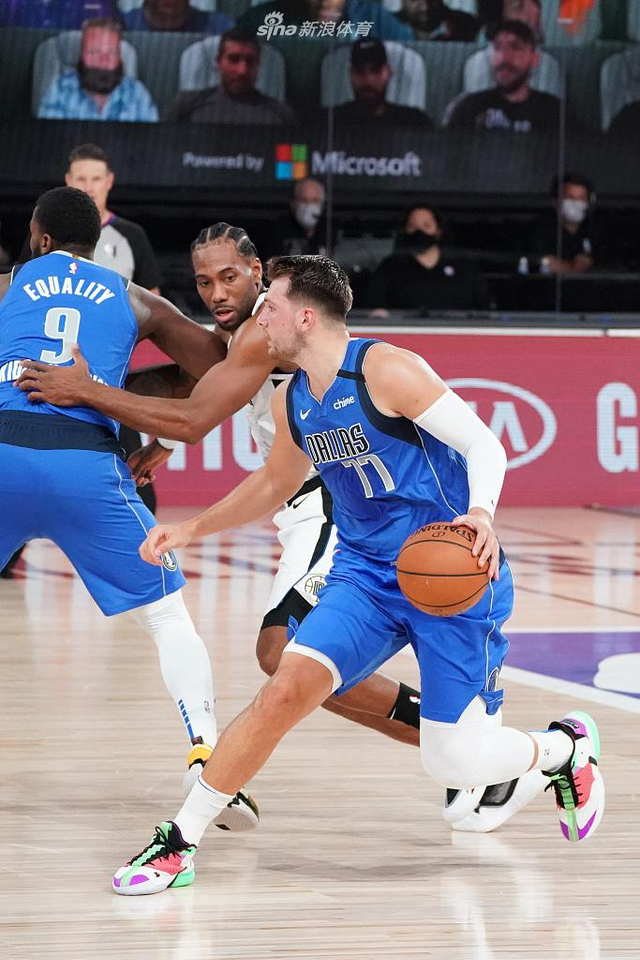 队和媒体的 队和媒体的