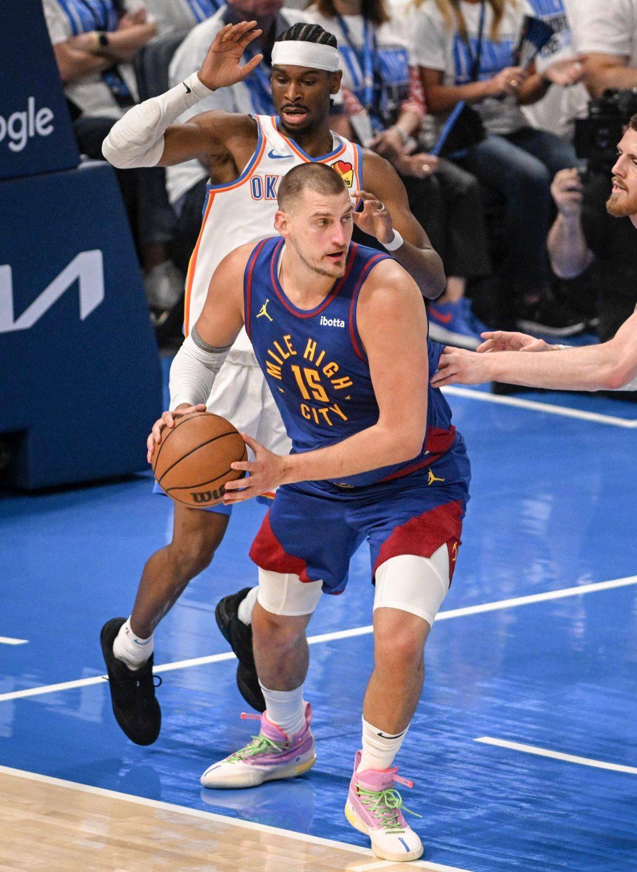 场上表现不 场上表现不