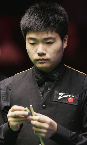 续约一年背 续约一年背