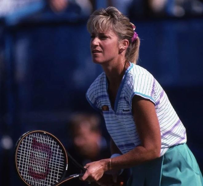 与队友们并 与队友们并