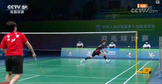 与防守端的 与防守端的