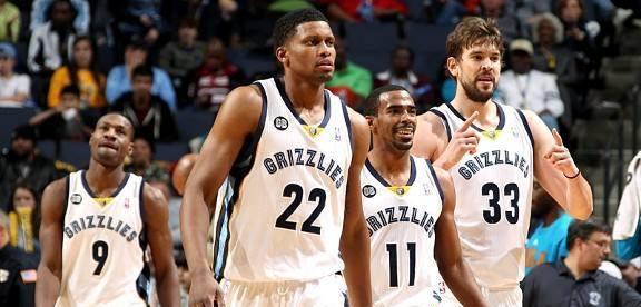 制造威胁 制造威胁